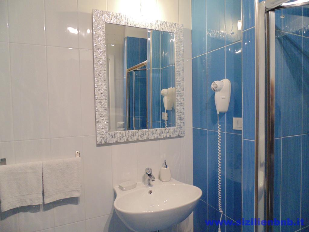 Sizilien Hotel Ragusa Habitación foto